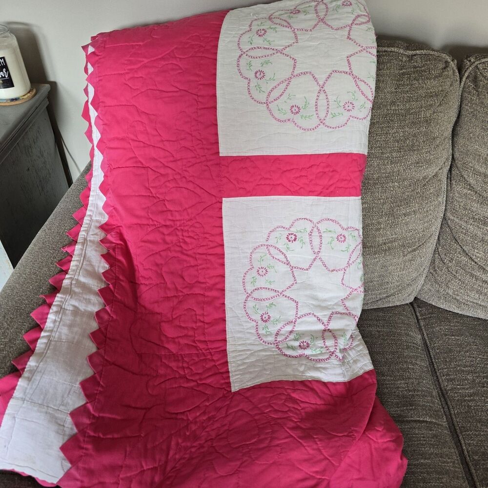 Vintage 1900s Quilt Pink White Hearts Prairie Point Binding Embroidered 90"x 76"